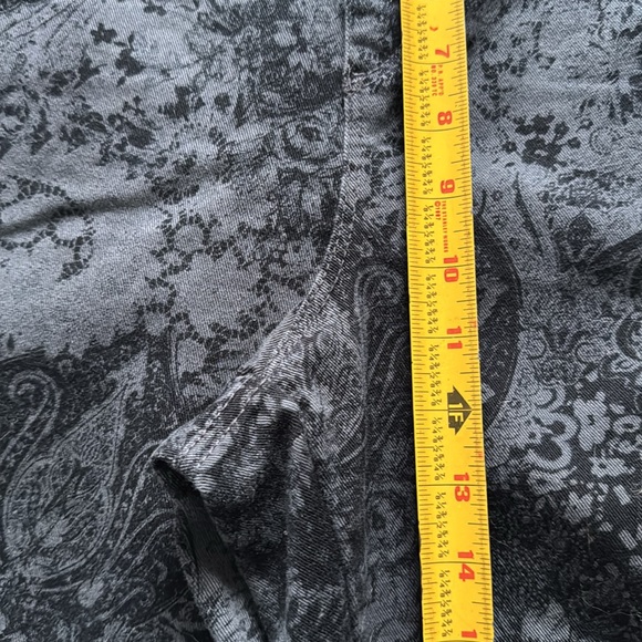 Gloria Vanderbilt Amanda Gray & Black Flowered Patterned Jeans. Women’s size 16W - Picture 8 of 13